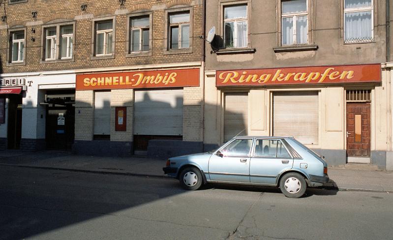 Dresden-Pieschen, Oschatzer Str. 19-21, 18.3.1995.jpg